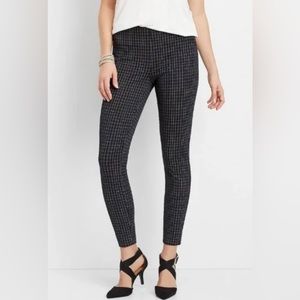 Elle Black & White Plaid Mid Rise Ankle Skinny Pants
